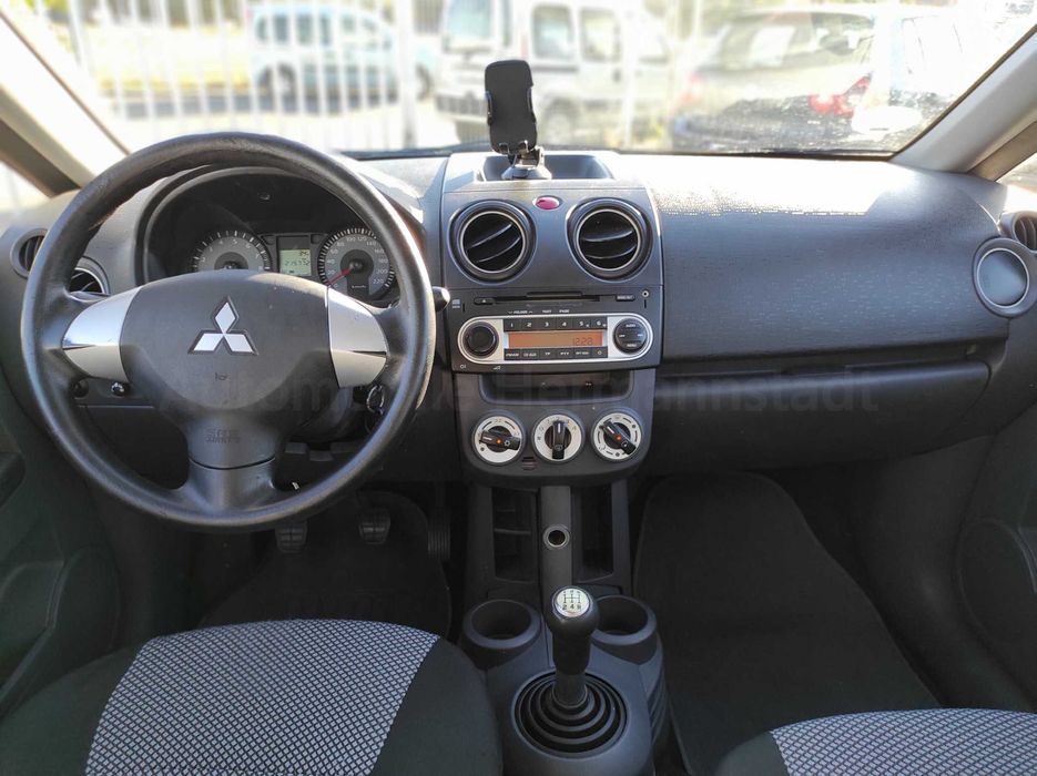 Mitsubishi Colt 1.3 - Inmatriculat - Clima