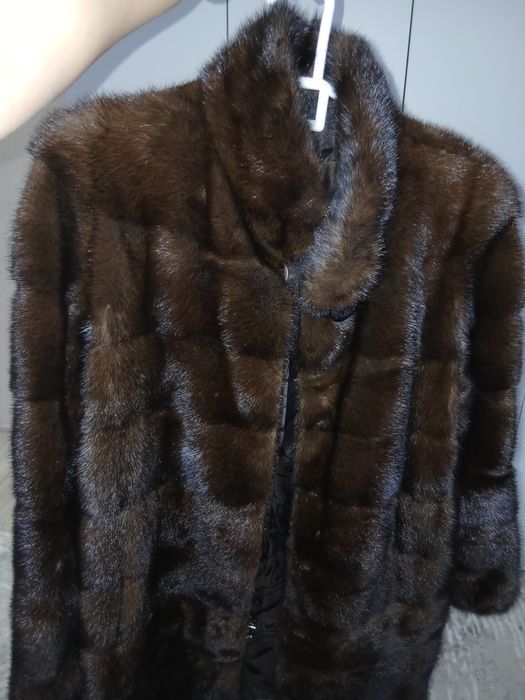 Продам шубу 25000