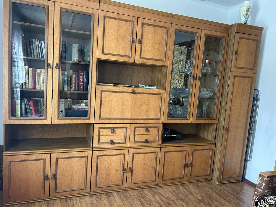 Стенка в гостиную.