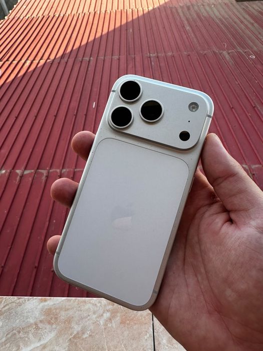 iPhone 17 pro gri