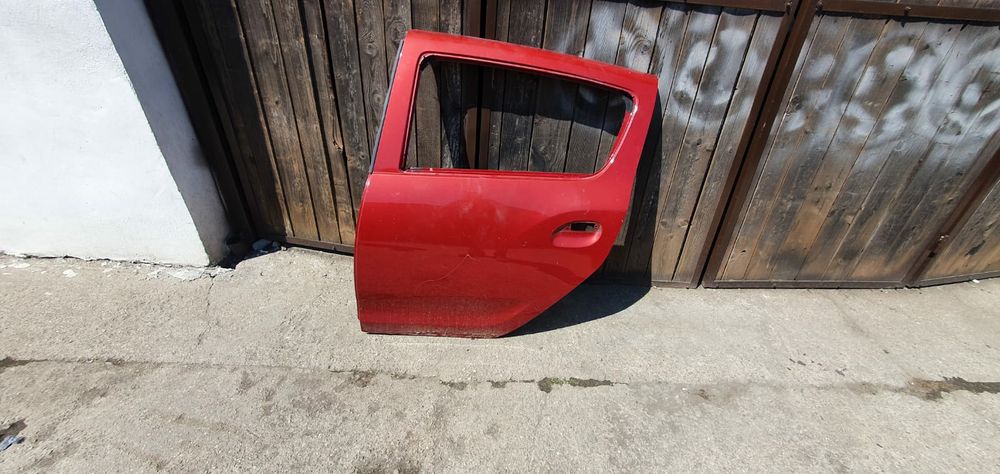 Usa Sandero 2 visiniu stanga sau dreapta origine spate