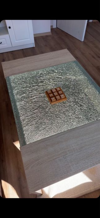 Холна маса без забележки