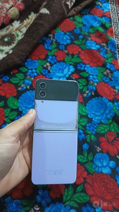 Samsung galaxy z flip 4