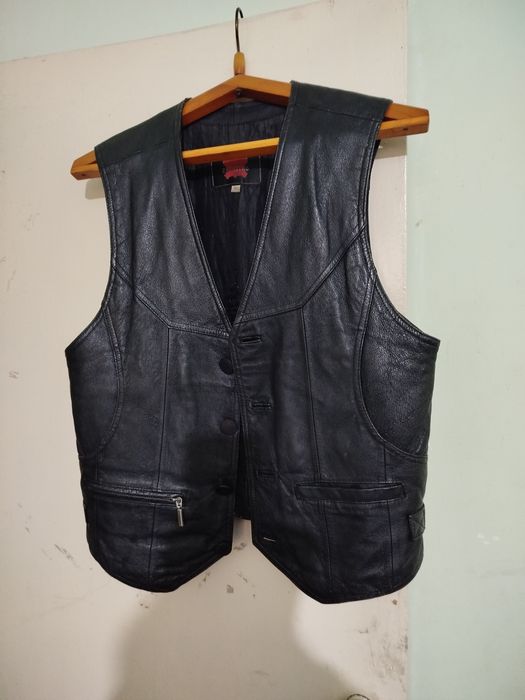 Продам из натуральной кожи.