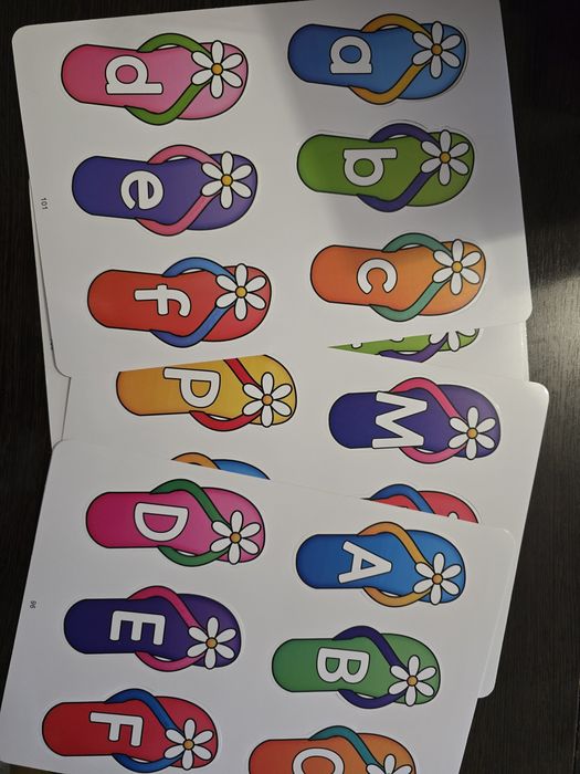 Английский алфавит часы