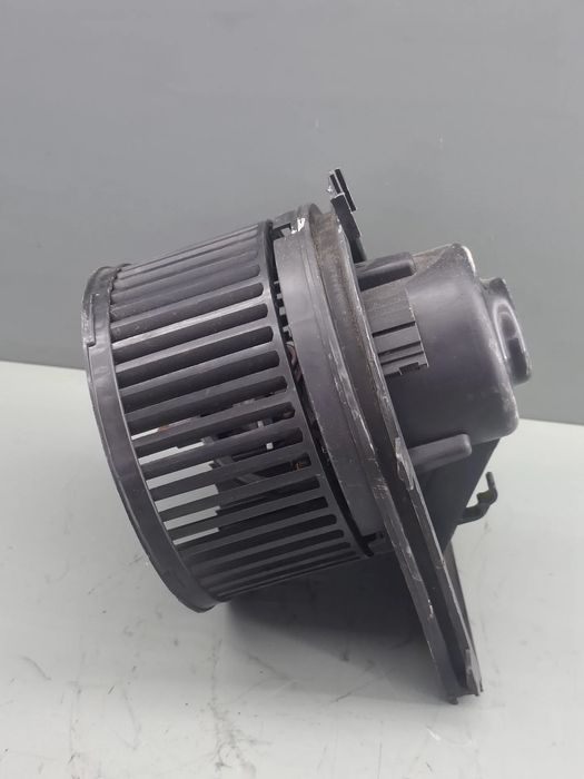 Ventilator aeroterma 1J1819021C Volkswagen VW Golf 2001