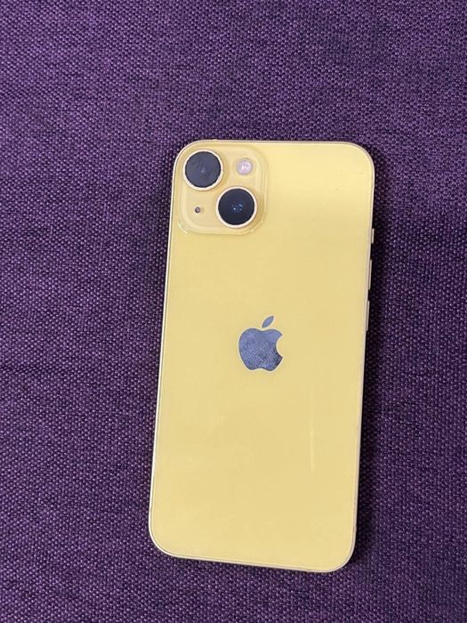 IPhone 14 желтого цвета