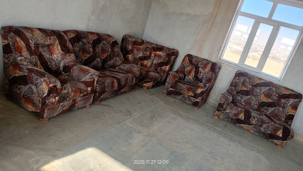 диван сотилади срошни