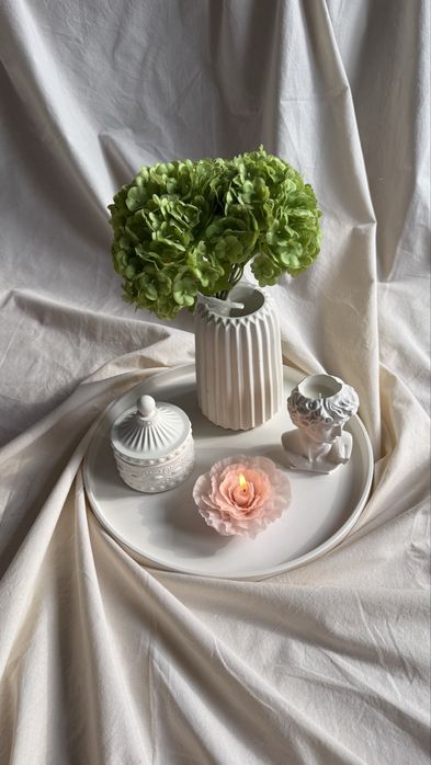 Свечи-цветы и декор