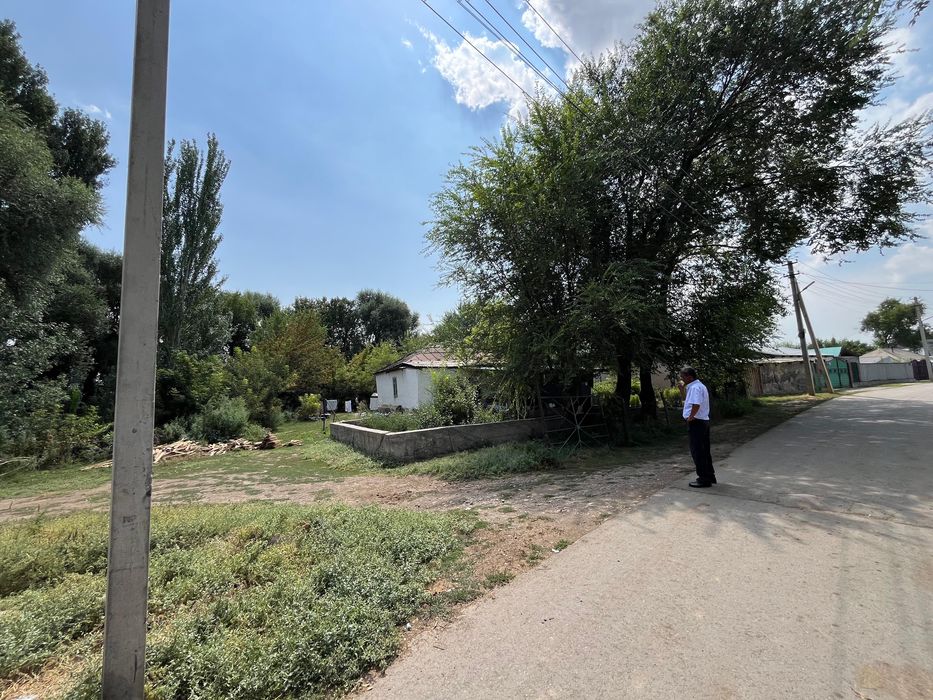 Земельный участок