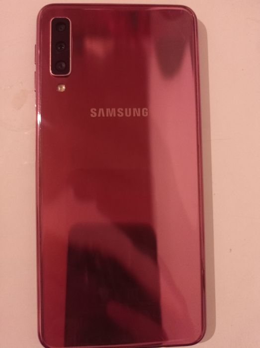 Samsung A7 2018 (год) 64гб