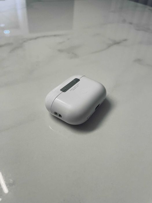 Apple AirPods Pro 2 – Stare Excelentă, Sunet Premium