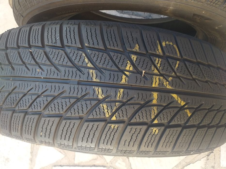 Гуми два броя 205/65/15