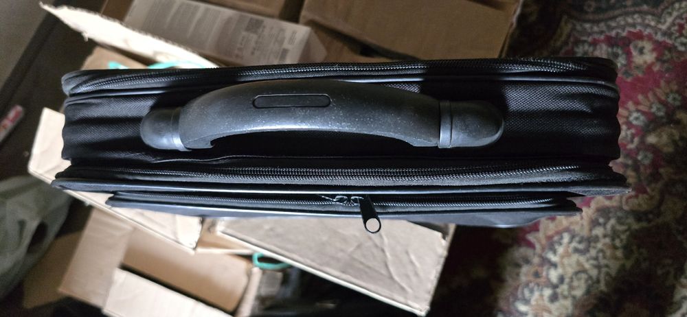 Geanta  neagra Laptop