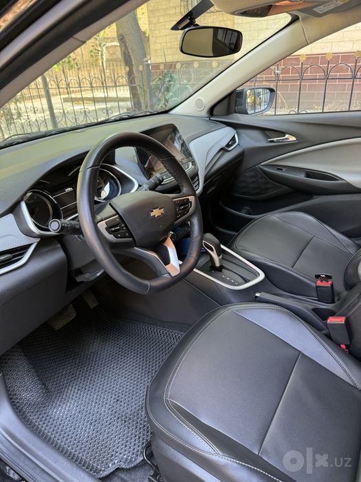 Продается chevrolet onix premier