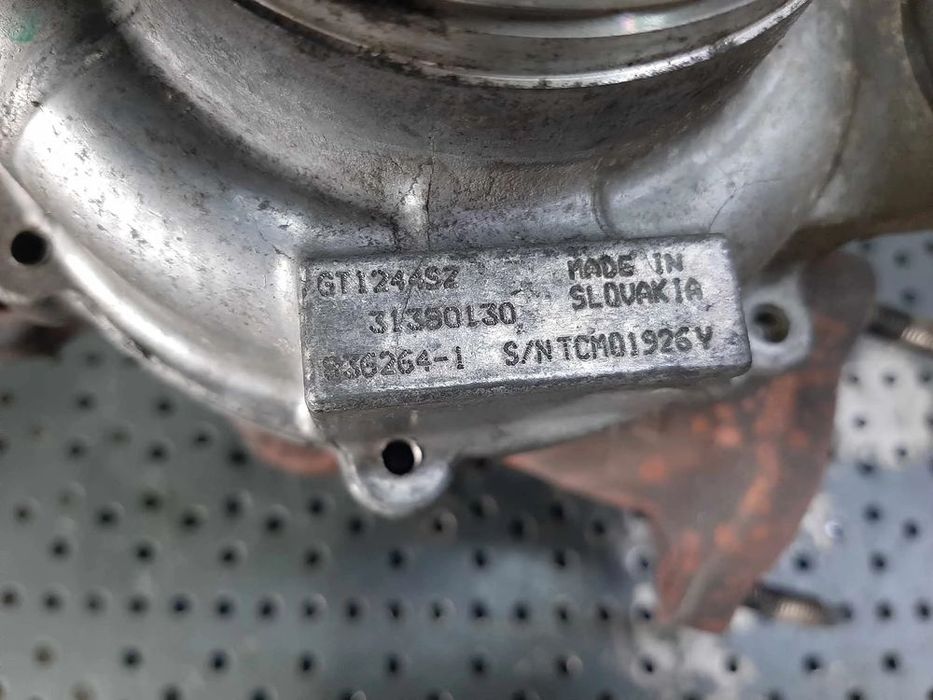 turbina  2.0 d d4204t8  volvo v40 v60 31380130  836264-1