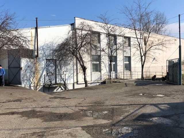 Spatiu de inchiriere complet renovat,