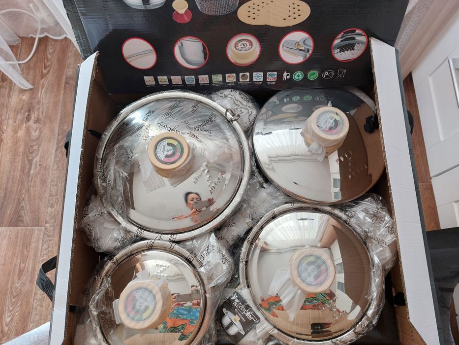 Комплет посуды Zeptr .