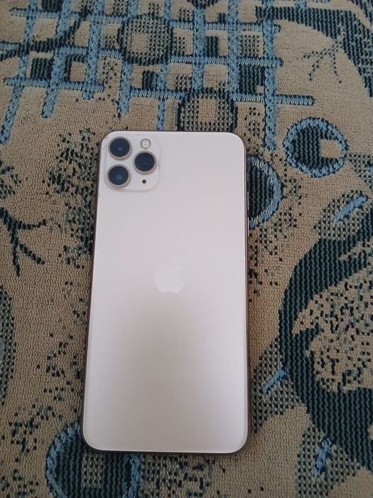 Продам  айфон 11 про макс