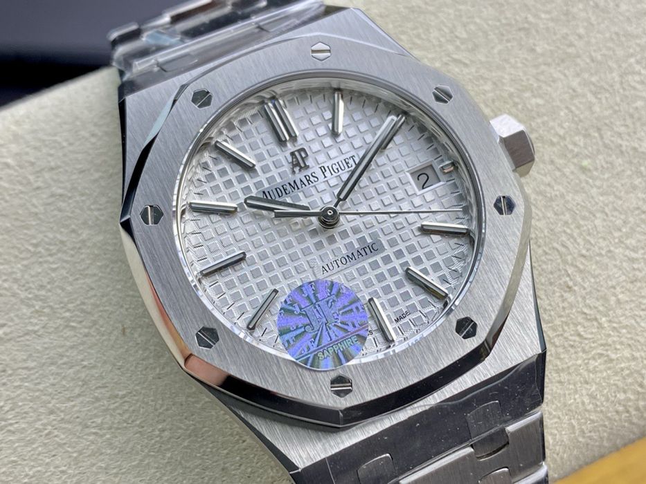 Audemars Piguet Royal Oak Automatic – Silver Dial-Full Box