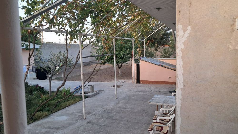 Дом 10 соток сельски урташик на против рай газ