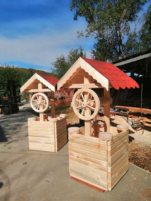 Fantana rustica din lemn masiv