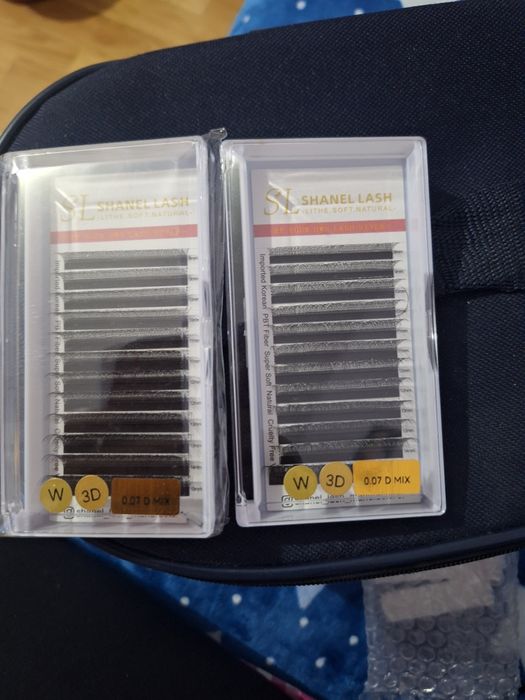 Vând tot ce se vede