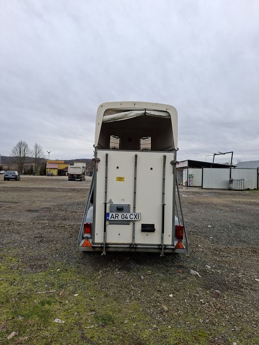 Vand remorca animale