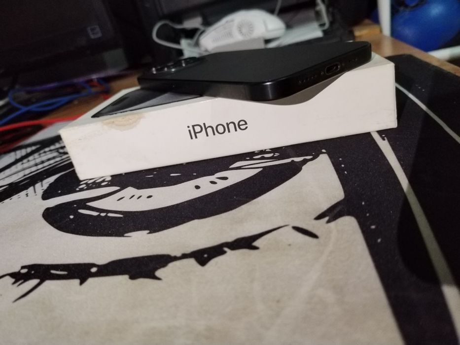 Продам айфон 15 про