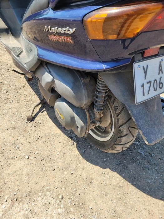 Ямаха маджести 250