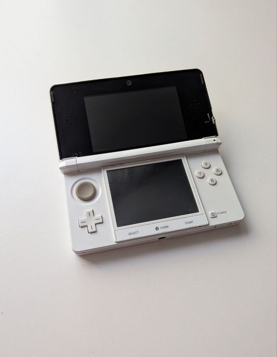 Nintendo 3ds 64 gb