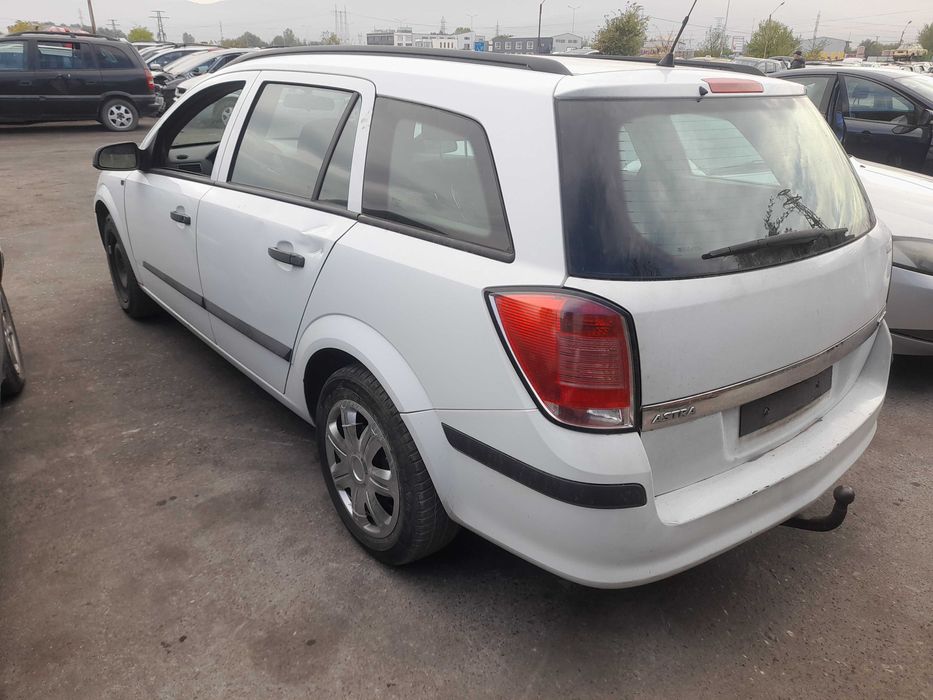 На части! Opel Astra 1.7 CDTI