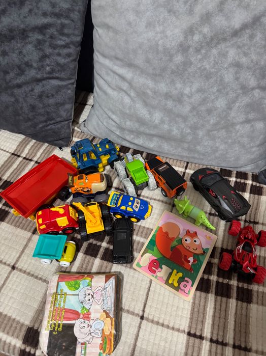 Набор детских игрушек в хорошем состоянии