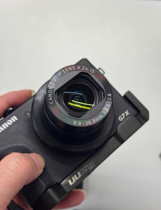 Canon G7 X Mark III