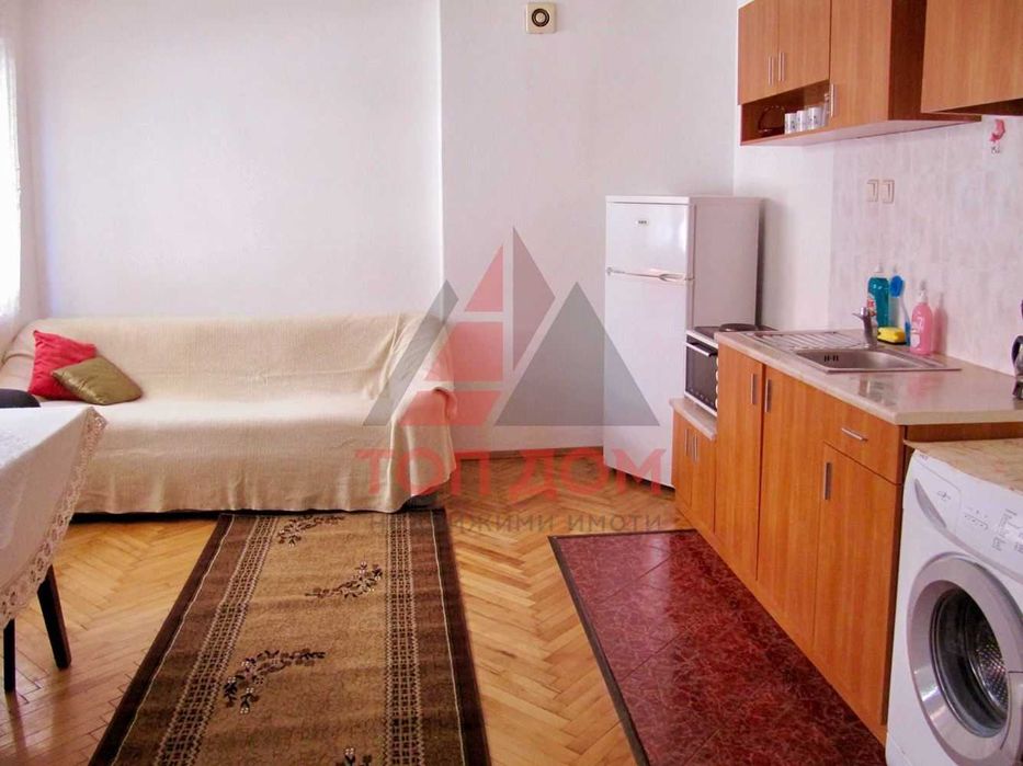 Дава се под наем Двустаен апартамент в Варна, Център - 55 кв.м за 450 € - Снимка #1