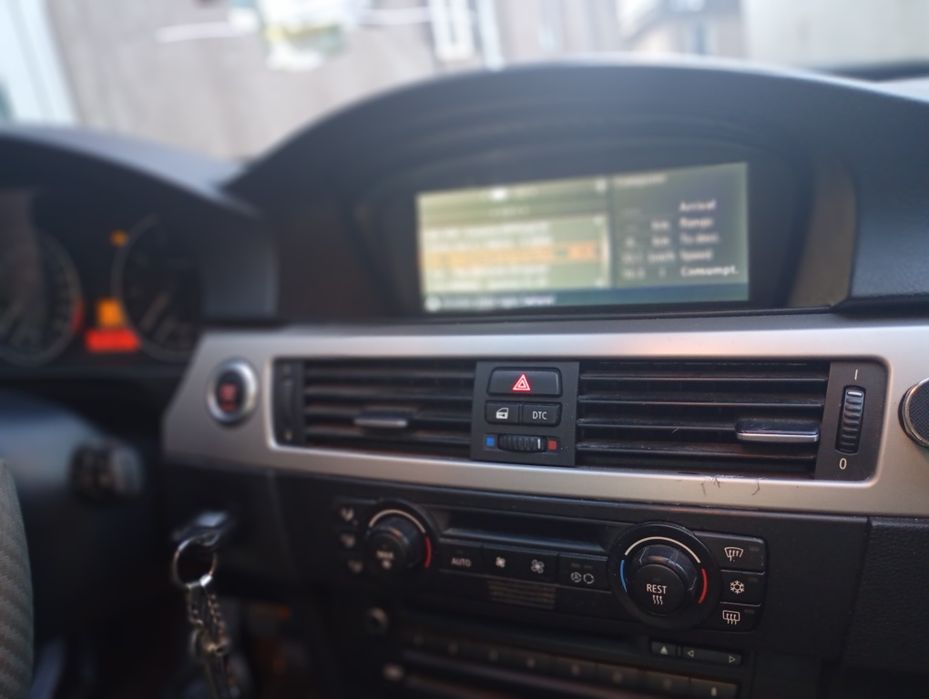 BMW Seria 3 E90 318i 2.0 benzină 136 CP