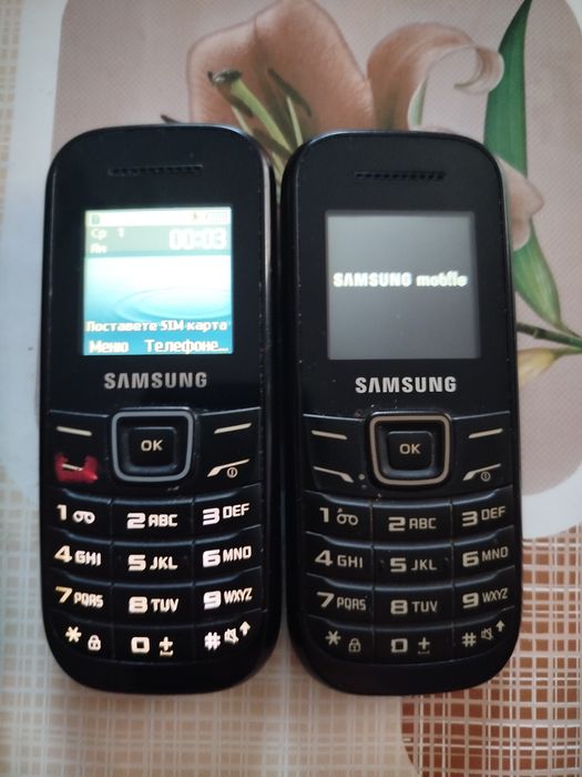 2 телефона Samsung