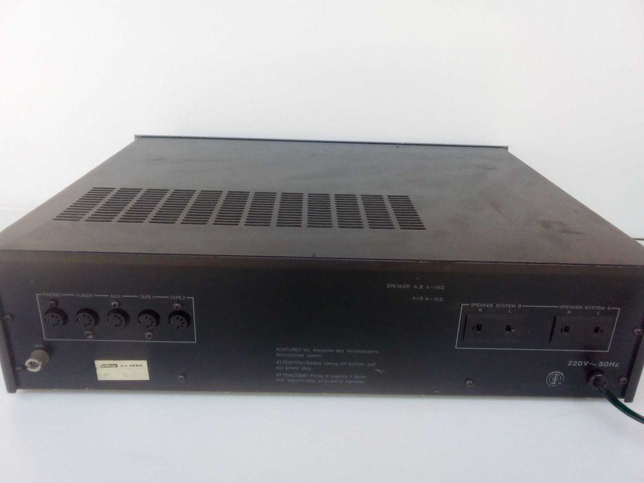 Продавам Усилвател Metz