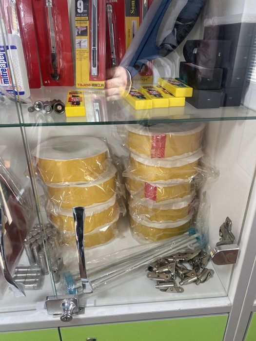 Продам скотч для ковролана двухсторонний