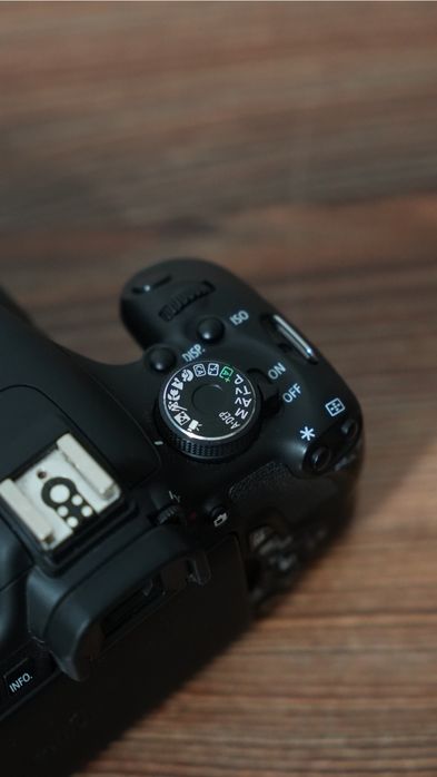 Canon 600d в отличном состояний