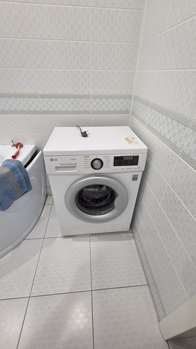 Продам стиральную машину
