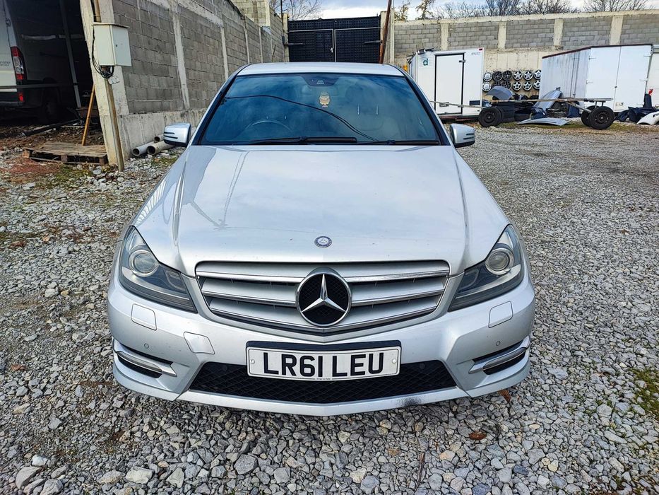 Мерцедес C 220 CDI 170 коня W204 AMG На Части седан