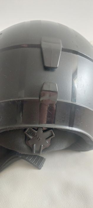 Детска ски каска Uvex