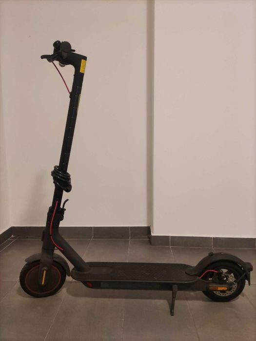 Trotineta electrica XIAOMI MI PRO 2, 8.5 inch, pliabila, negru