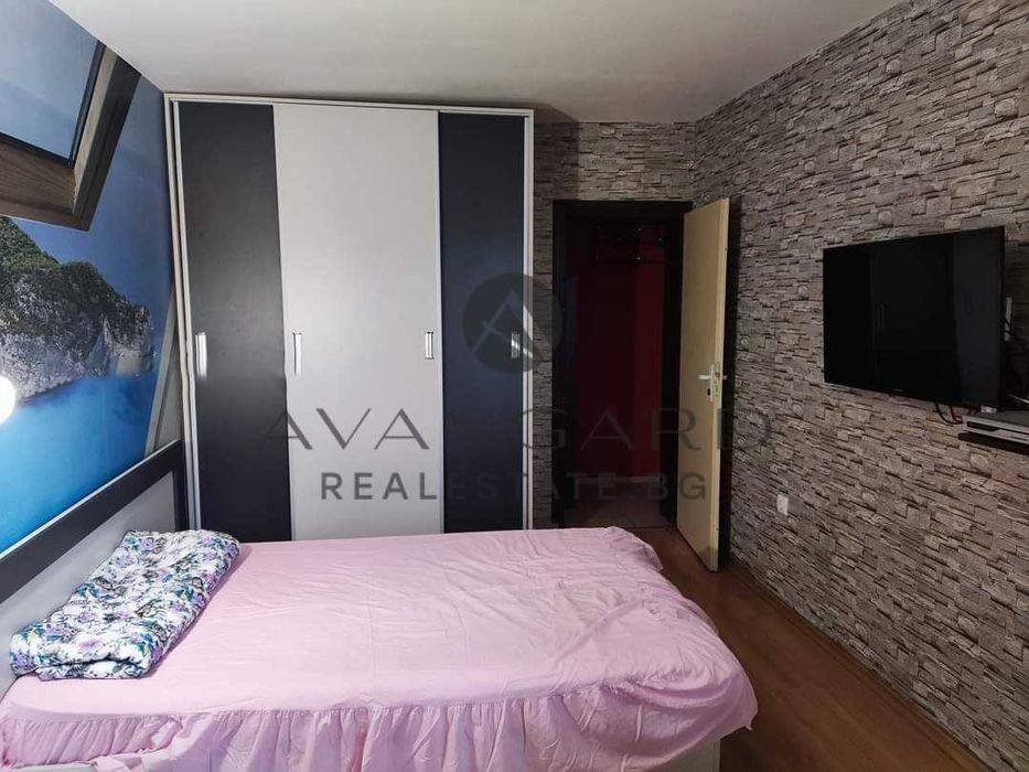 Продава се Четиристаен апартамент в Пловдив, Център - 102 кв.м за 2922 €/кв.м - Снимка #5