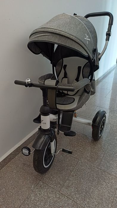 Tricicleta pentru copii