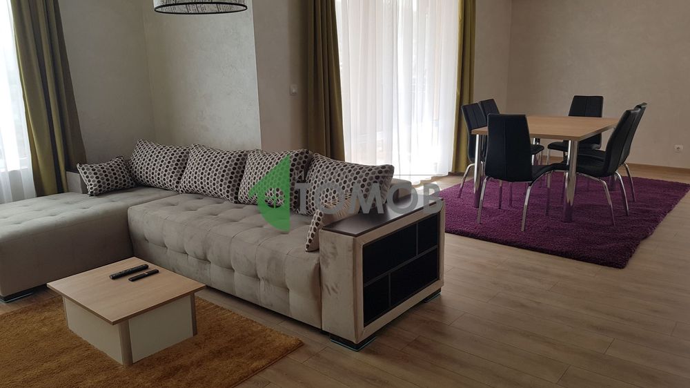 Продава се Тристаен апартамент в Шумен, Пазара - 137 кв.м за 1698 €/кв.м - Снимка #1