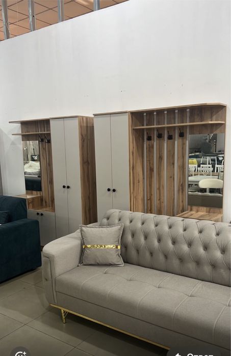 Шкаф ,кух гарнитур ,прихожа