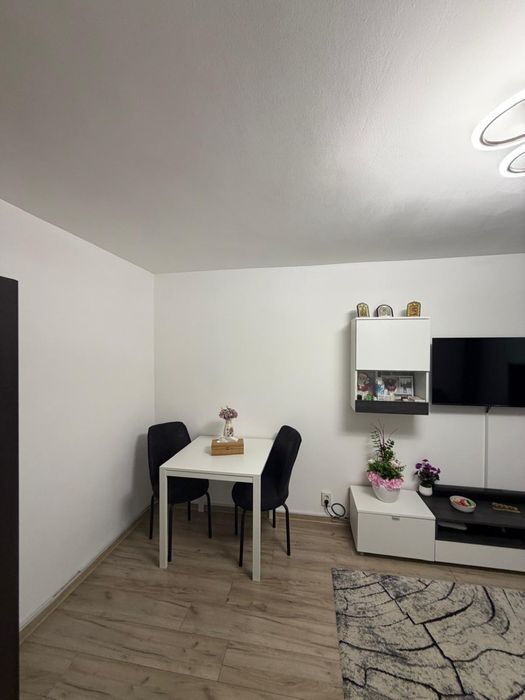 Apartament 2 camere de inchiriat