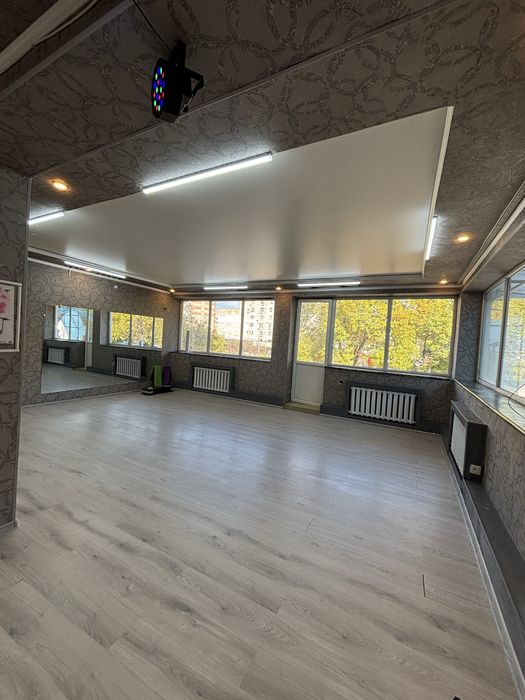 Сдам зал в аренду - под фитнес , йогу ,танцы